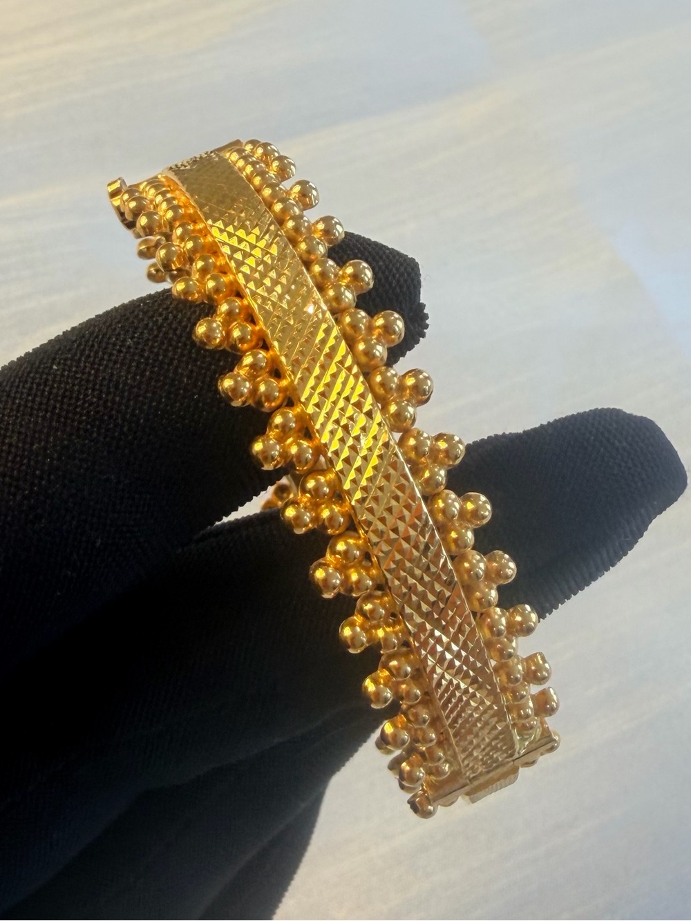 21k pure gold 16 gram brought from uae dubai